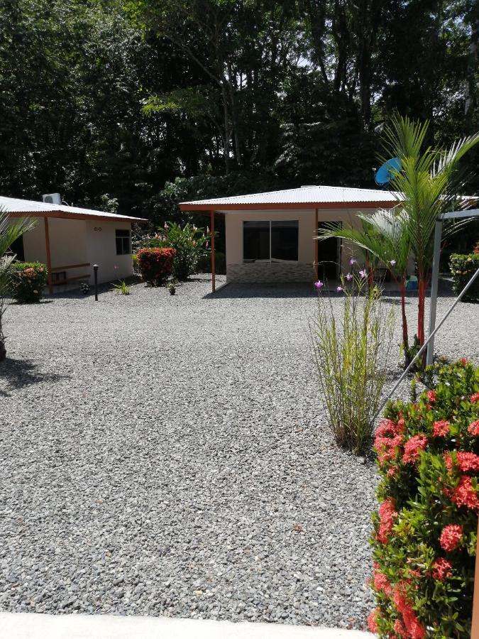 Puerto Vargas Lodge Cahuita Luaran gambar